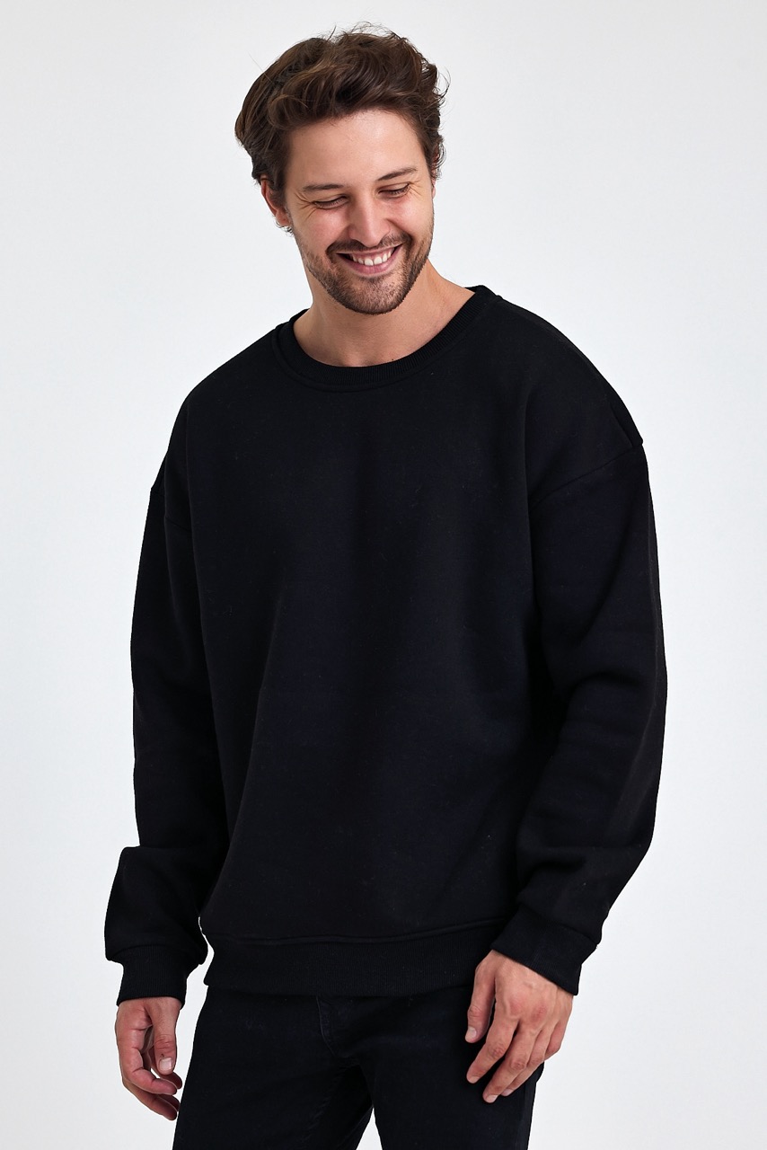 Siyah oversize kapüşonsuz sweatshirt yaka detayı - bisiklet yaka sweatshirt